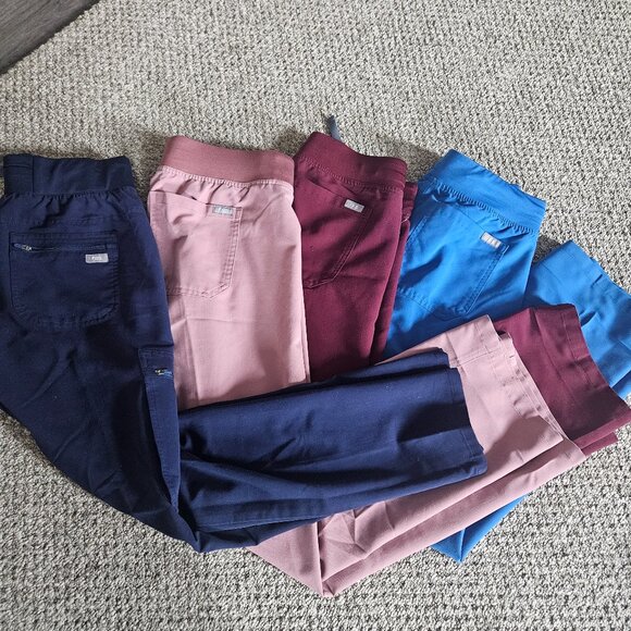 Figs scrub pants in x-small - Picture 1 of 2